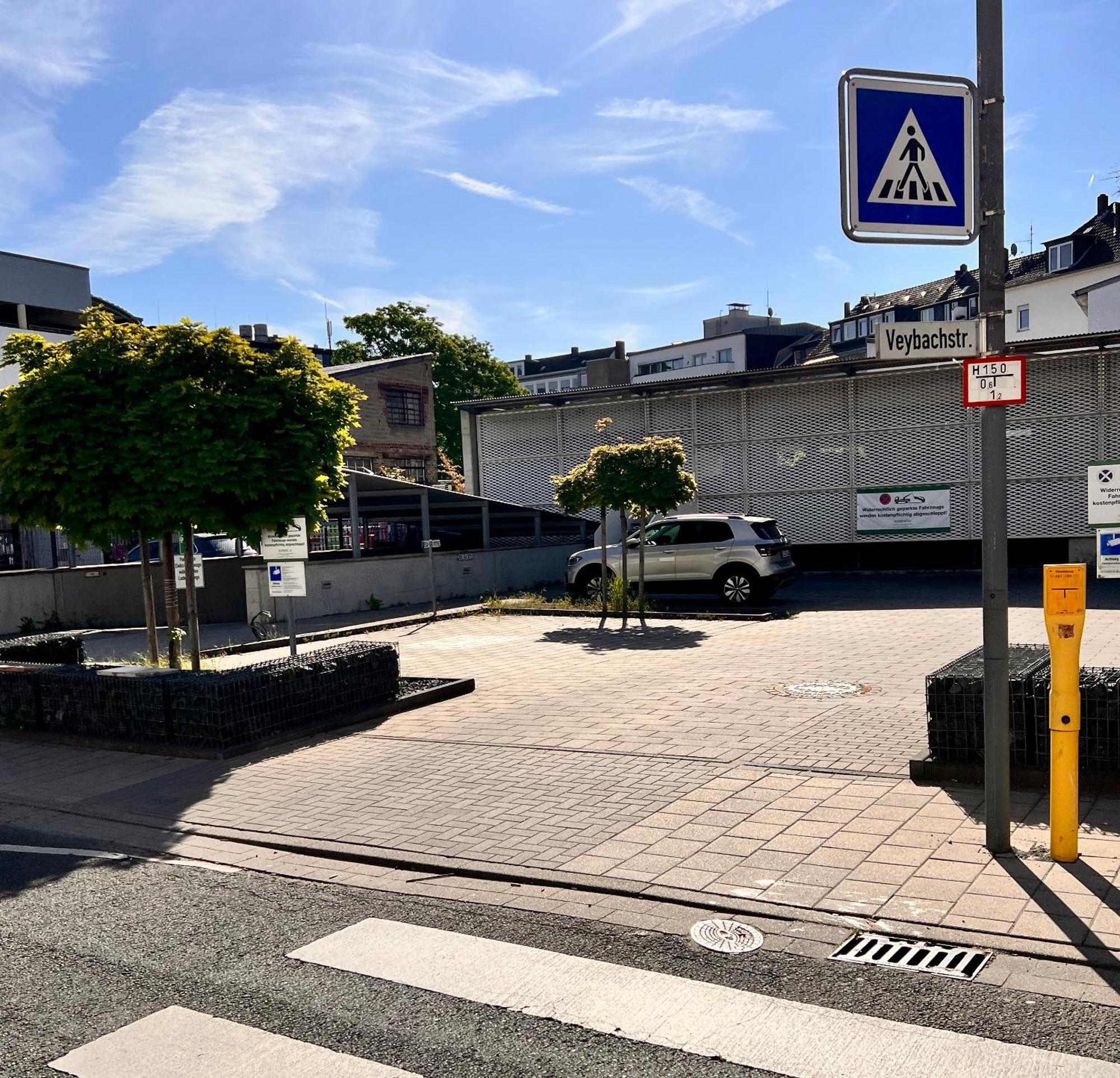Beehome Euskirchen Luaran gambar